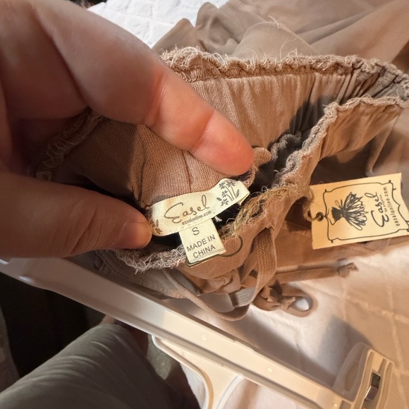 Easel Women's Wide Leg Tan Pants - Picture 10 of 15